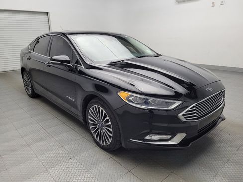 Used 2018 Ford Fusion Titanium image 13