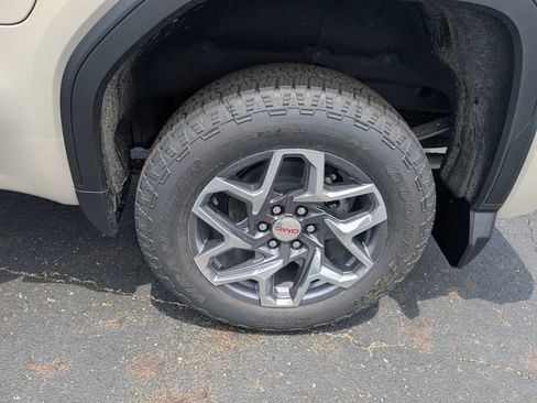 New 2026 GMC Sierra 1500 SLE AWD/4WD image 24