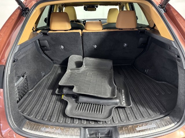 Certified 2025 Lexus NX 350h AWD w/ Rear Seat Package image 36