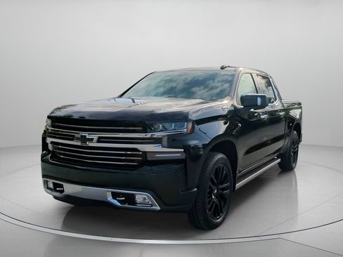 Used 2019 Chevrolet Silverado 1500 High Country w/ Technology Package AWD/4WD image 11