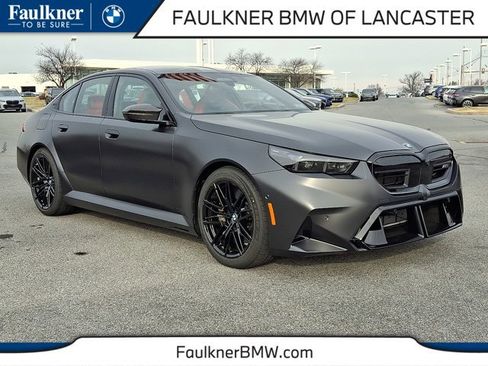 New 2026 BMW M5 w/ Carbon Package image 1