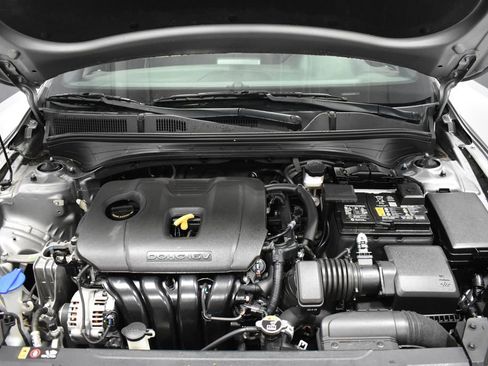 Used 2024 Kia Forte GT-Line image 32