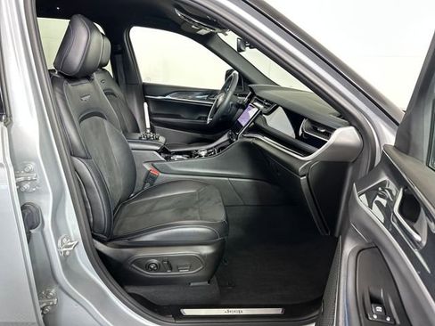 Used 2022 Jeep Grand Cherokee Trailhawk image 28