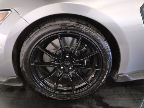 Used 2020 Ford Mustang Shelby GT350 w/ Technology Package image 44