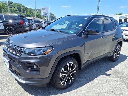 Used 2023 Jeep Compass Limited AWD/4WD image 8