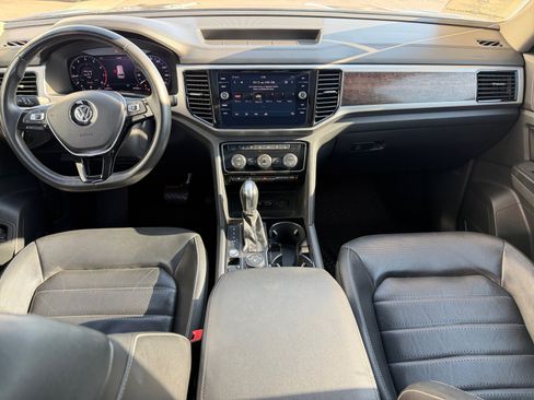 Used 2018 Volkswagen Atlas SEL Premium AWD/4WD image 12