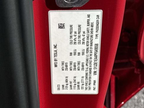 Used 2023 Tesla Model 3 Standard Range RWD image 31