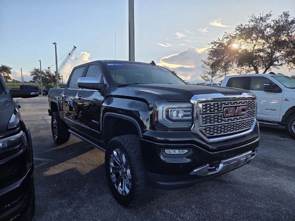 Used 2018 GMC Sierra 1500 Denali w/ Denali Ultimate Package AWD/4WD image 2