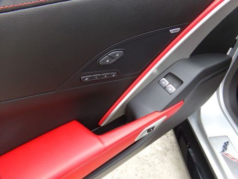Used 2017 Chevrolet Corvette Z06 RWD image 18