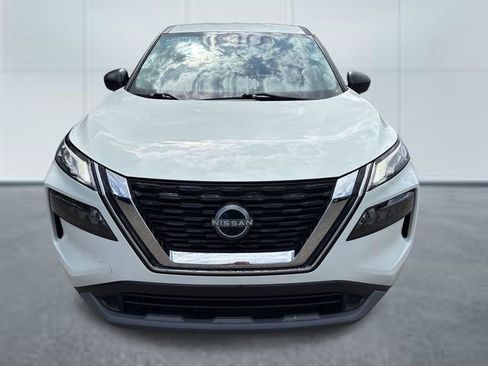 Used 2023 Nissan Rogue S AWD/4WD image 6