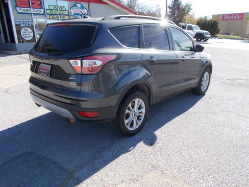 Used 2018 Ford Escape SE AWD/4WD image 5