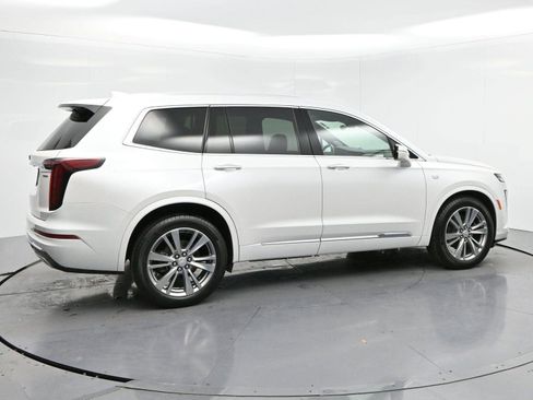 Certified 2024 Cadillac XT6 Premium Luxury image 8