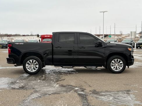 Used 2024 Chevrolet Silverado 1500 Custom image 5