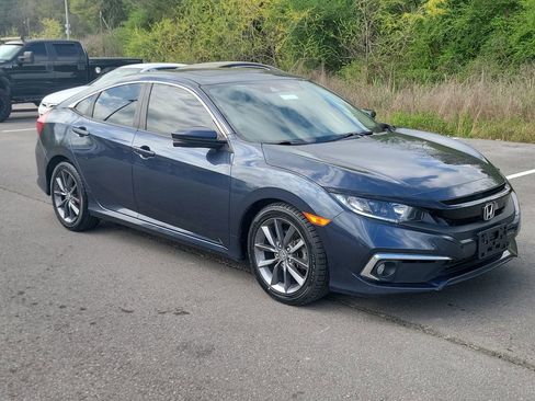 Used 2019 Honda Civic EX image 1