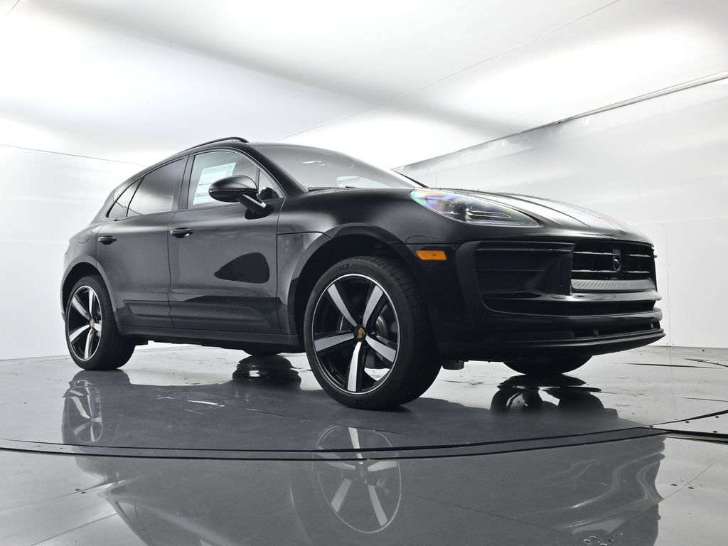 Certified 2026 Porsche Macan AWD/4WD image 51