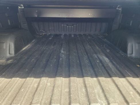 Used 2022 Chevrolet Silverado 1500 LTZ AWD/4WD image 33
