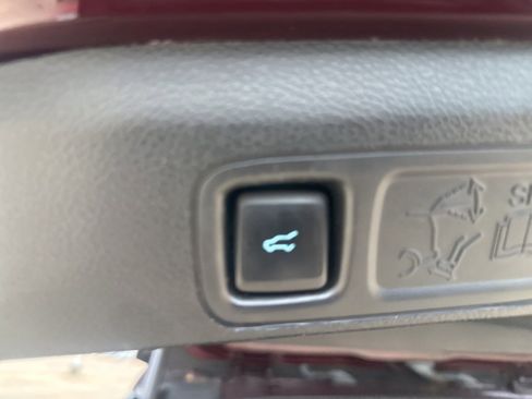 Used 2021 Ford Expedition Limited image 41