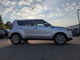 Used 2019 Kia Soul + image 4