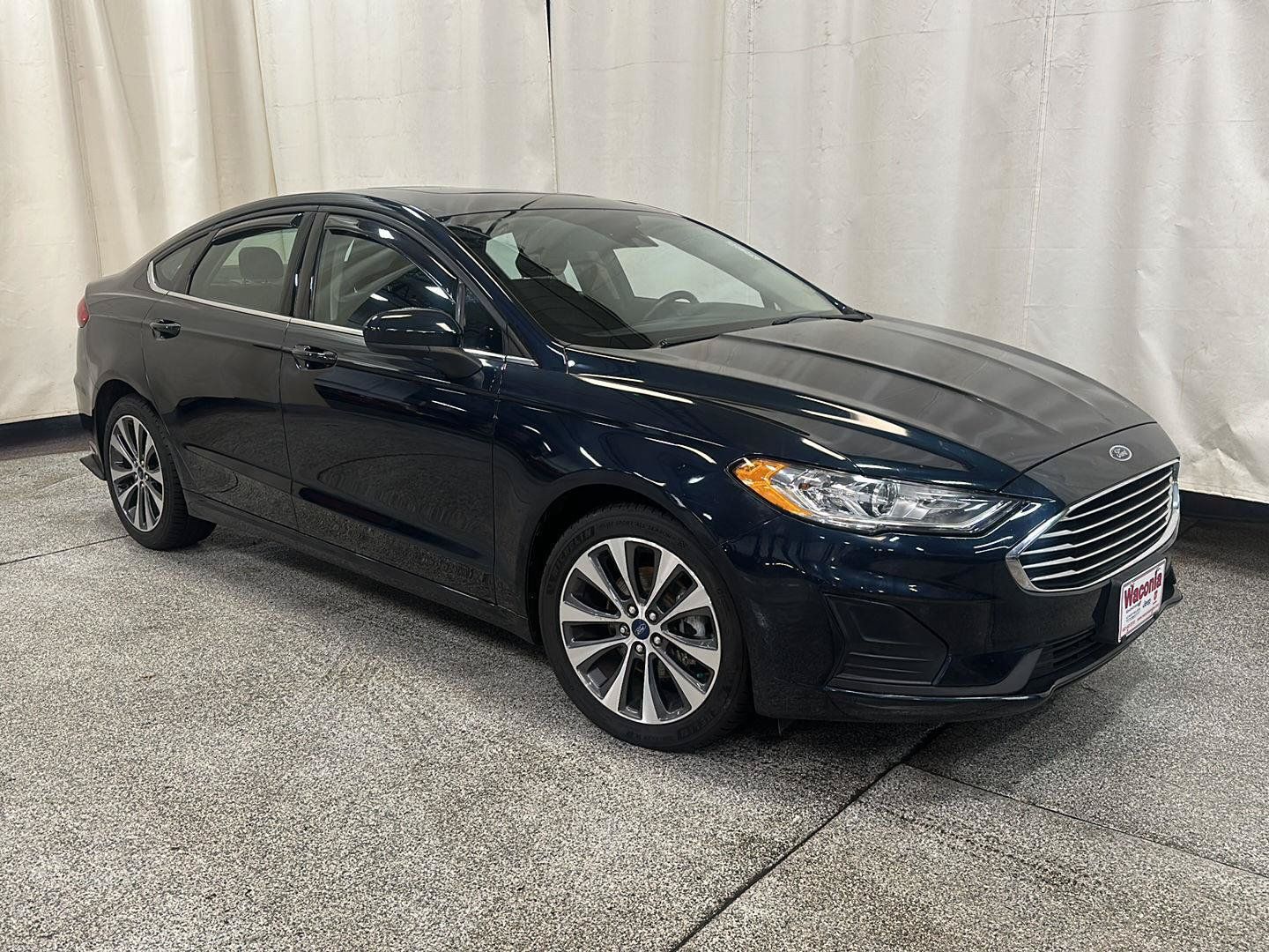 Used 2020 Ford Fusion SE AWD/4WD image 7