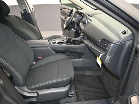 Used 2026 Nissan Rogue S image 22