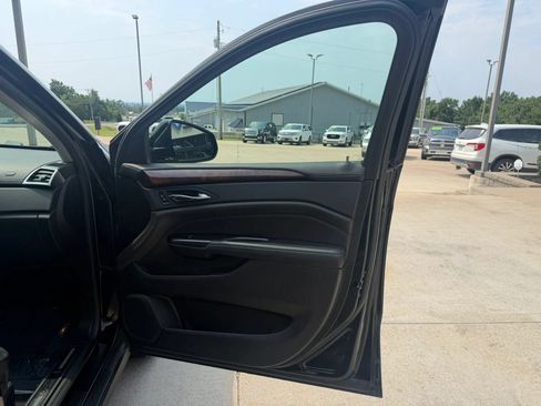 Used 2016 Cadillac SRX Premium FWD image 46