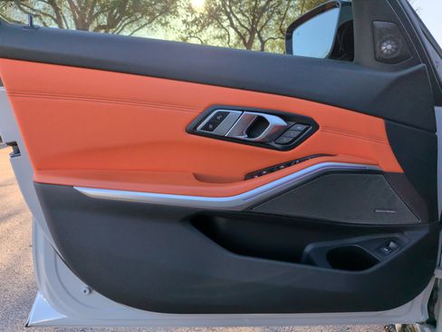 Used 2022 BMW M3 Competition w/ Executive Package image 27