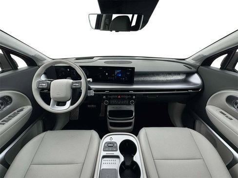 New 2026 Hyundai Ioniq 9 Calligraphy image 13