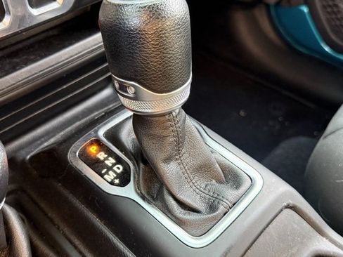 Used 2020 Jeep Wrangler Sport S image 21