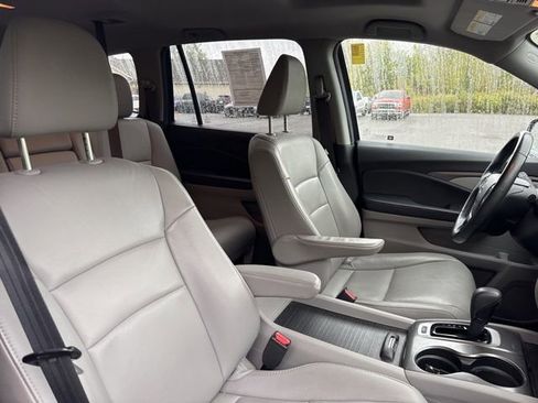 Used 2017 Honda Pilot EX-L image 11