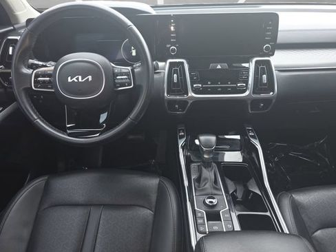 Used 2023 Kia Sorento SX AWD/4WD image 21