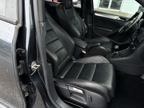 Used 2013 Volkswagen Golf R 4-Door image 26