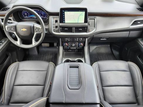 Used 2024 Chevrolet Tahoe Premier AWD/4WD image 12