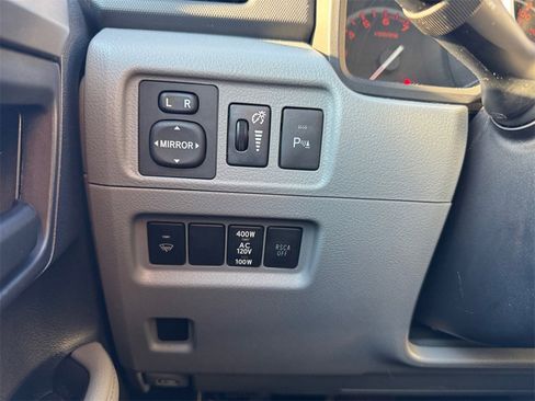 Used 2013 Toyota 4Runner SR5 image 28