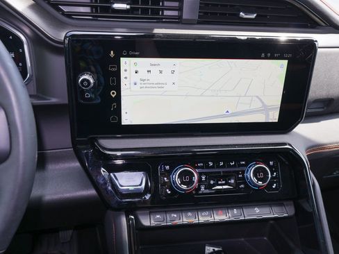 Used 2026 GMC Sierra 1500 AT4 w/ Technology Package AWD/4WD image 17