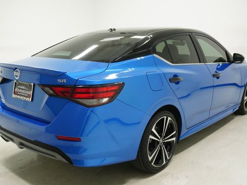 Used 2023 Nissan Sentra SR w/ SR Premium Package image 4