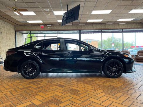 Used 2022 Toyota Camry LE FWD image 7