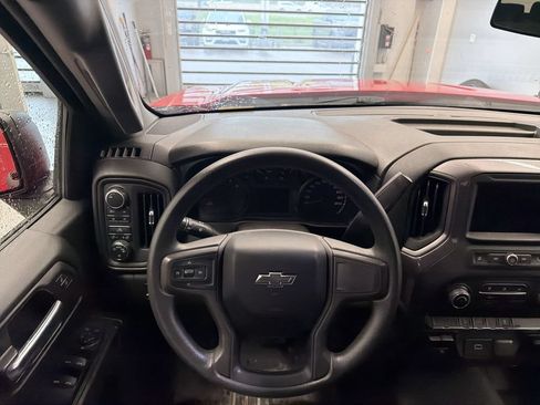 Used 2020 Chevrolet Silverado 1500 Custom Trail Boss w/ Custom Convenience Package AWD/4WD image 19