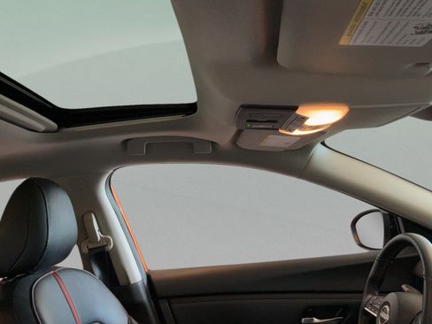 Used 2024 Nissan Sentra SR w/ SR Premium Package FWD image 45