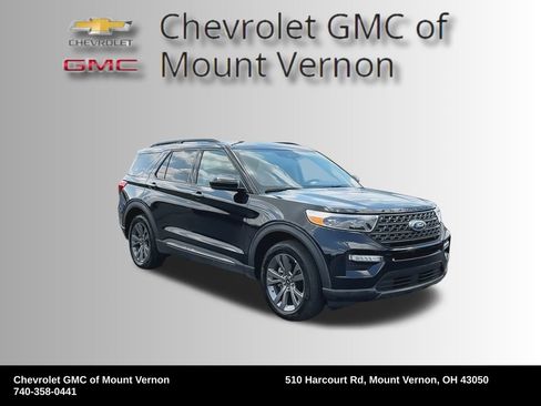 Used 2024 Ford Explorer XLT w/ Equipment Group 202A image 2