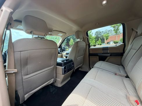 Used 2018 Ford F150 XLT w/ Equipment Group 302A Luxury RWD image 17