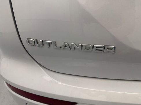 Used 2023 Mitsubishi Outlander SEL FWD image 8
