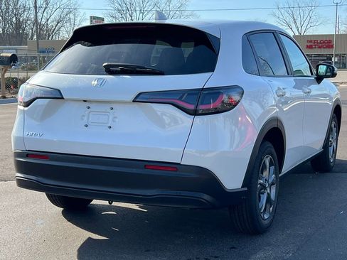 New 2026 Honda HR-V LX image 6