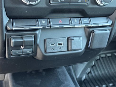 New 2026 GMC Sierra 2500 Pro w/ Convenience Package image 16