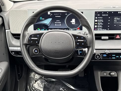 Used 2024 Hyundai Ioniq 5 SE RWD image 15