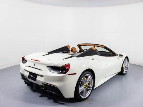 Certified 2019 Ferrari 488 Spider image 2