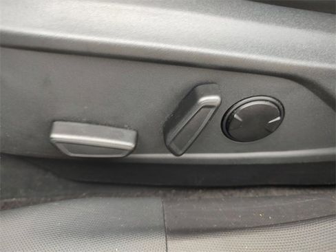 Used 2023 Ford Mustang Mach-E GT image 31