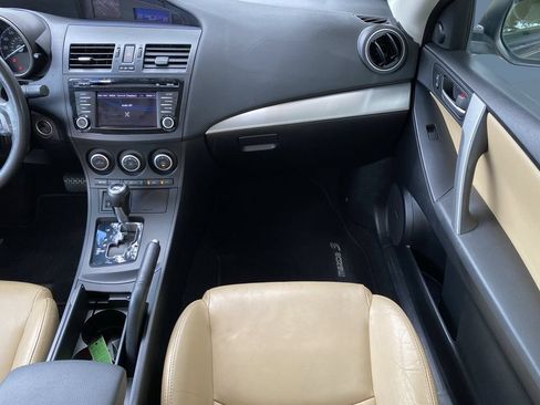 Used 2013 MAZDA MAZDA3 s Grand Touring FWD image 17