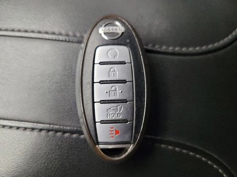 Used 2020 Nissan Rogue SL FWD image 32