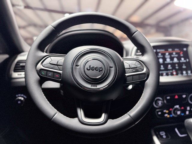 Used 2021 Jeep Compass Latitude FWD image 24