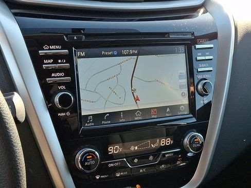 Used 2017 Nissan Murano S w/ Navigation Package image 17